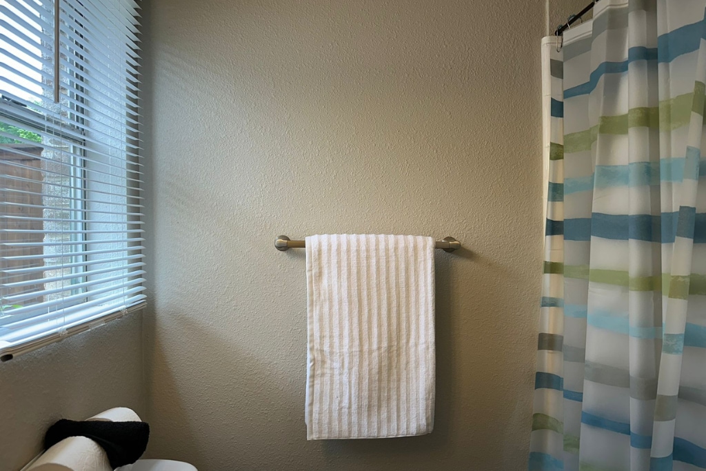 Building Photo - 1607 Sagebrush Trl