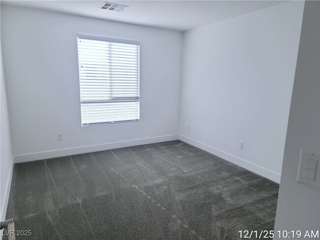 Building Photo - 3210 Centano Ave