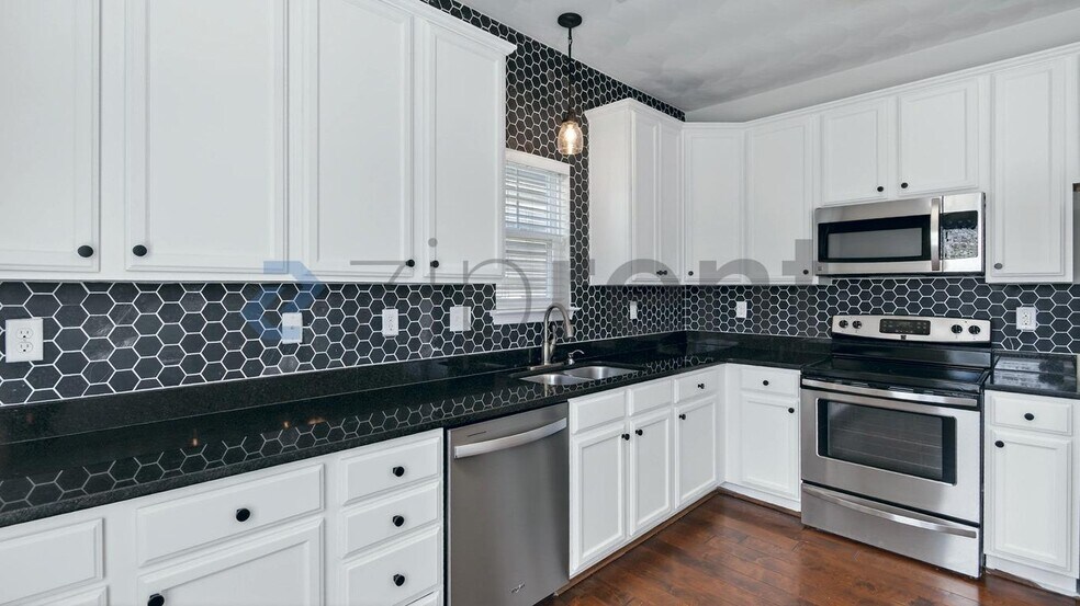 Building Photo - 5109 Cape Levi Ln