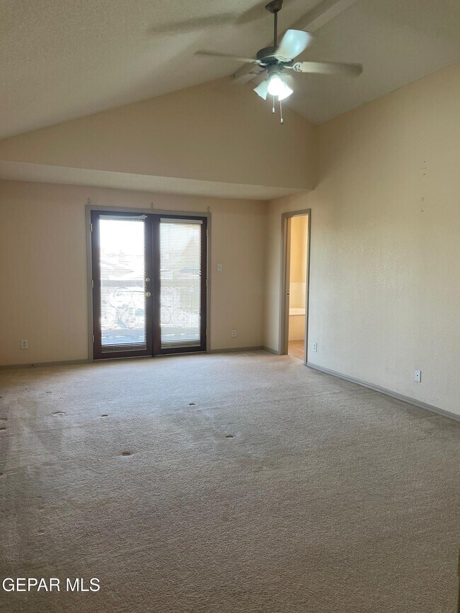 Building Photo - 12828 Tierra Ayala Dr