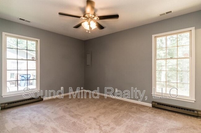 Building Photo - 2413 Keith Dr