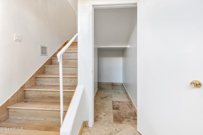 Building Photo - 7223 E Kramer St