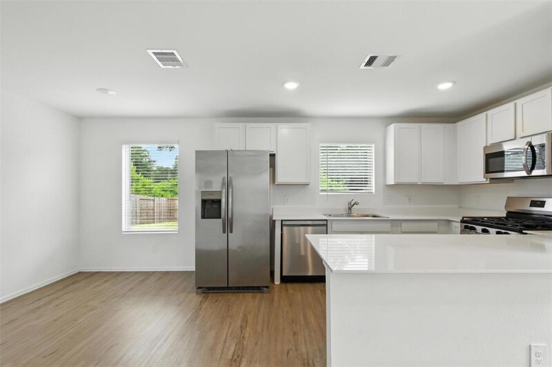 Building Photo - 1437 Las Cuevas Dr