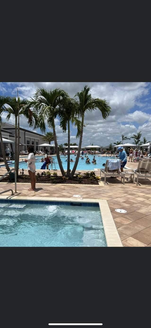 Building Photo - 11643 SW Moon River Way