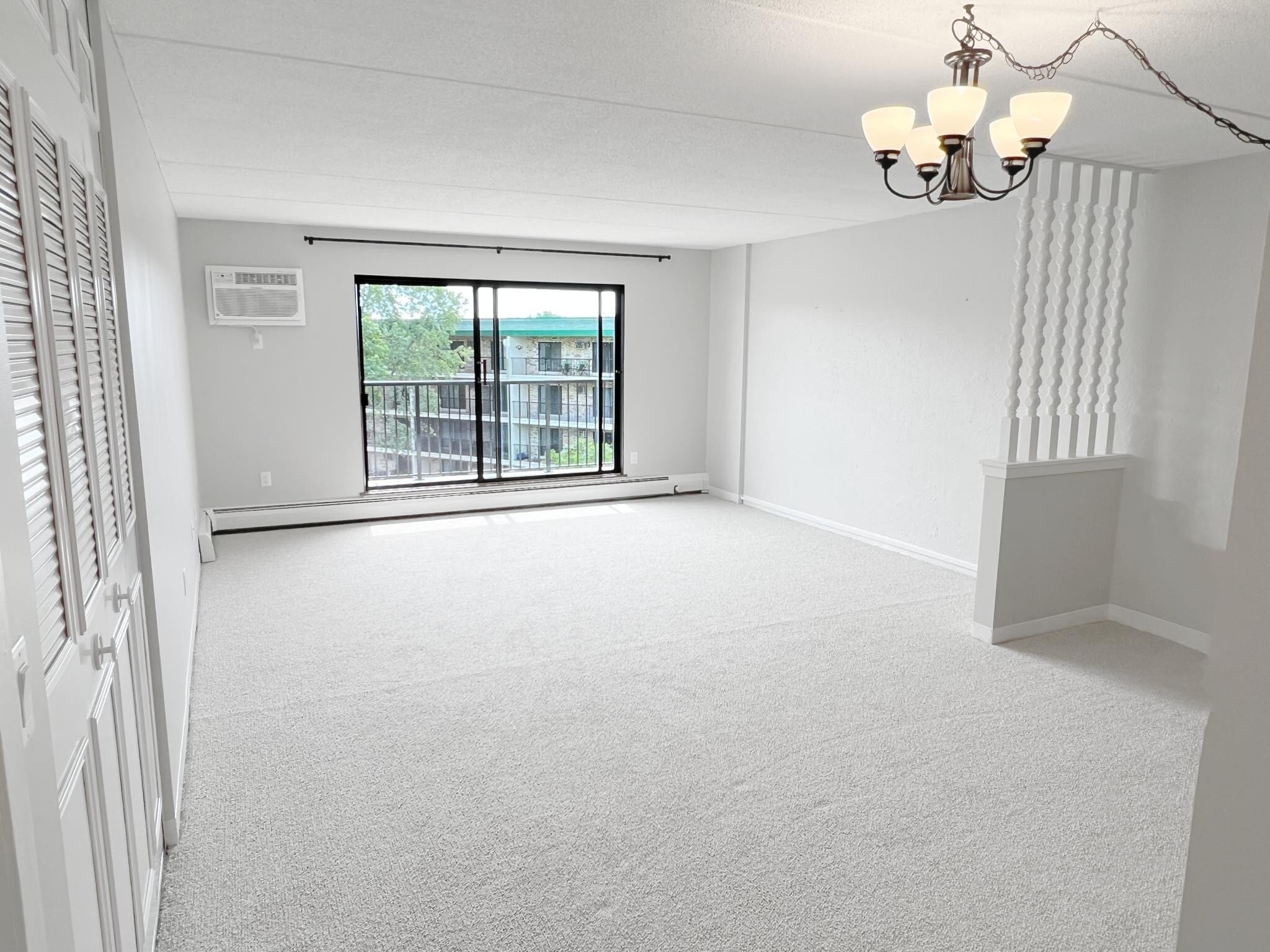 Living Room new carpet - 10411 Cedar Lake Rd