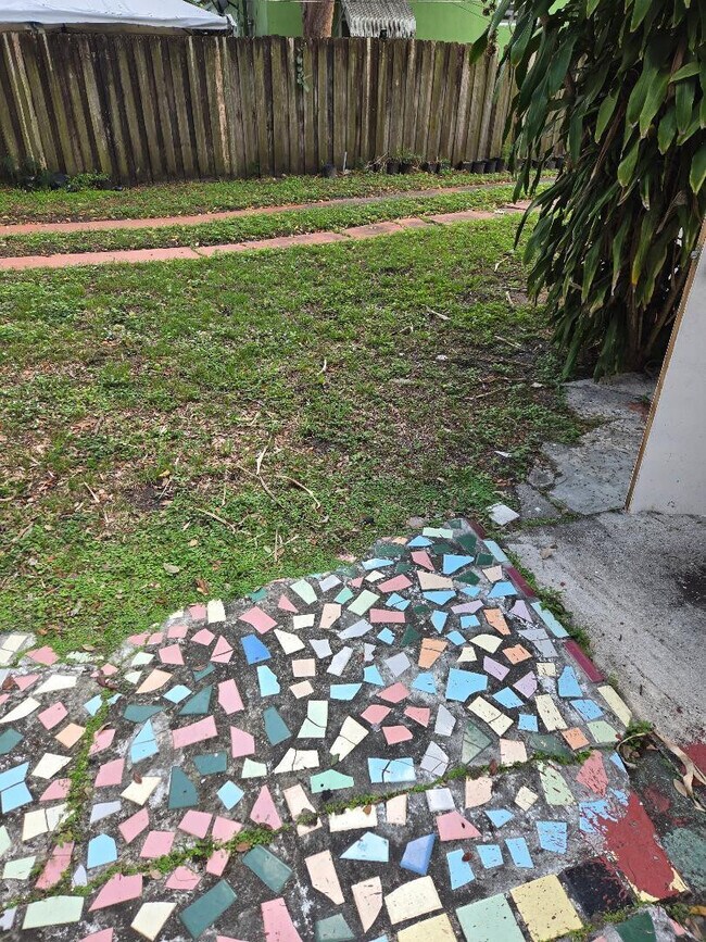 Building Photo - 5715 NW 6th Ave