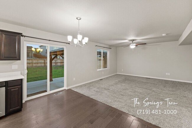 Building Photo - 10957 Matta Dr