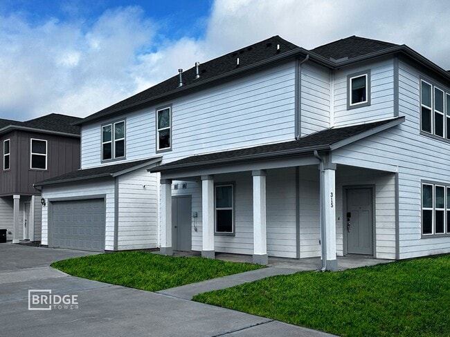 Building Photo - ADDISON PLAN