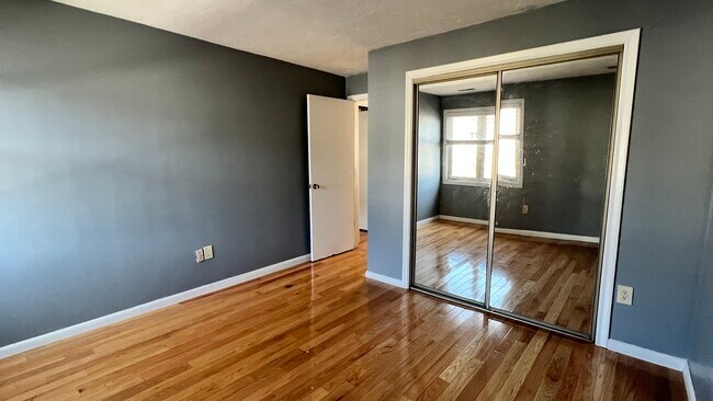 Building Photo - 114 Burkhall St