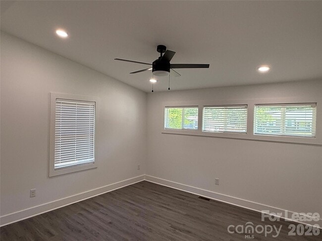 Building Photo - 1139 Clanton Rd
