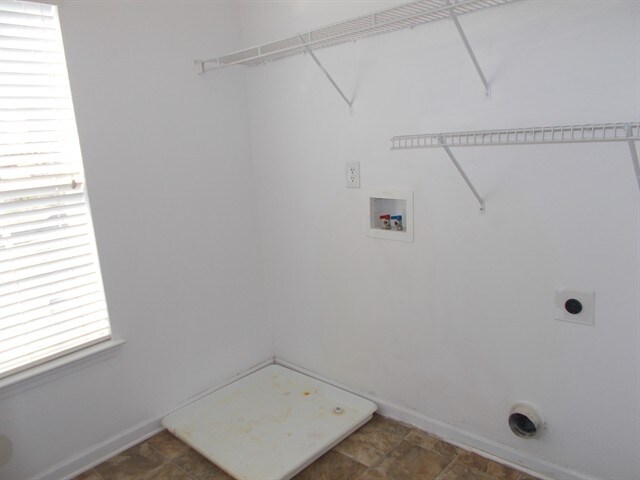 Building Photo - 5937 Firethorne Ln