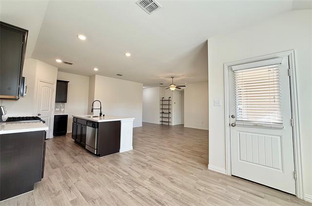 Building Photo - 813 Evergreen St