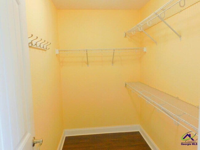 Building Photo - 101 Tignor Ct
