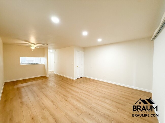 Building Photo - 14249 Friar St