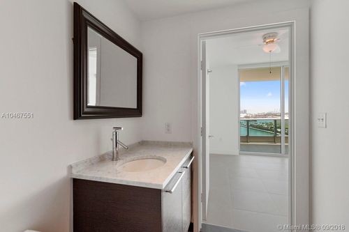 Building Photo - 900 Biscayne Blvd