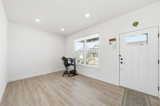 Building Photo - 106 Sommerset Ct