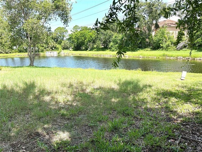 Building Photo - 8870 Huntington Pointe Dr
