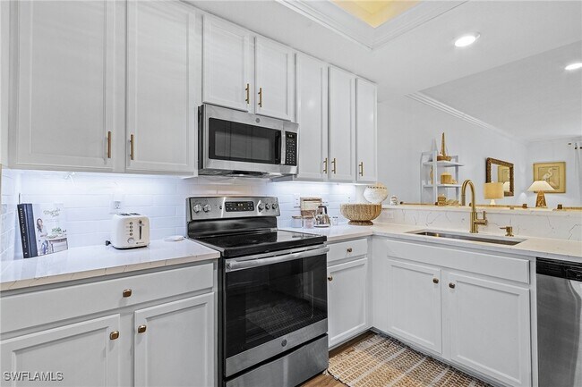 Primary Photo - 28047 Bridgetown Ct