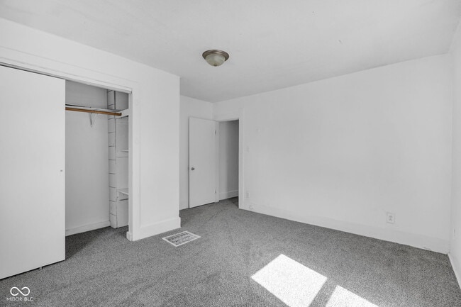 Building Photo - 2619 Guilford Ave