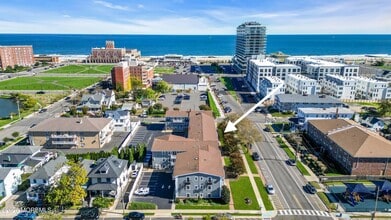 Building Photo - 305 4th Ave