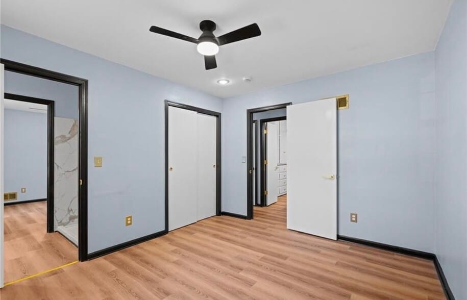 Building Photo - 6809 Lakeshore Dr