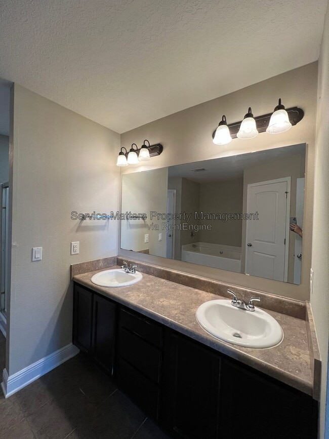 Building Photo - 7045 Harvest Way