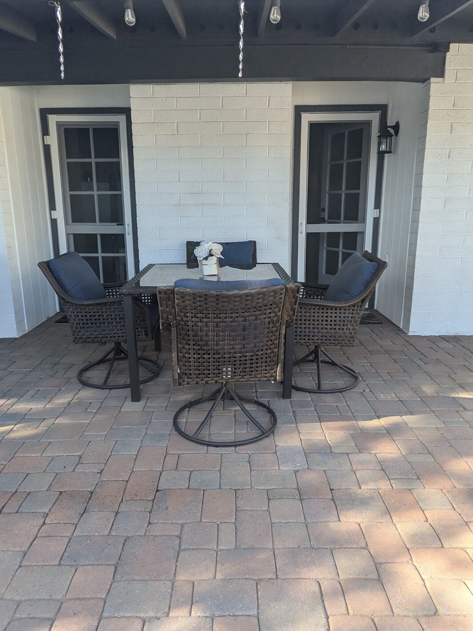 Dining and cooking out area - 8879 E Friess Dr