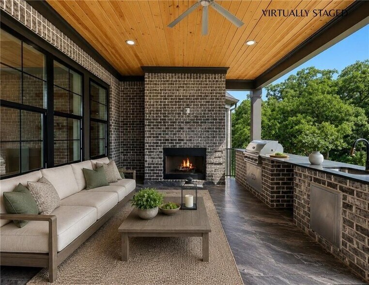 Building Photo - 6222 Bridgewood Dr