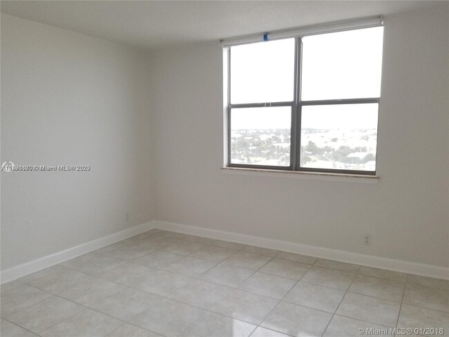 Building Photo - 401 69th St