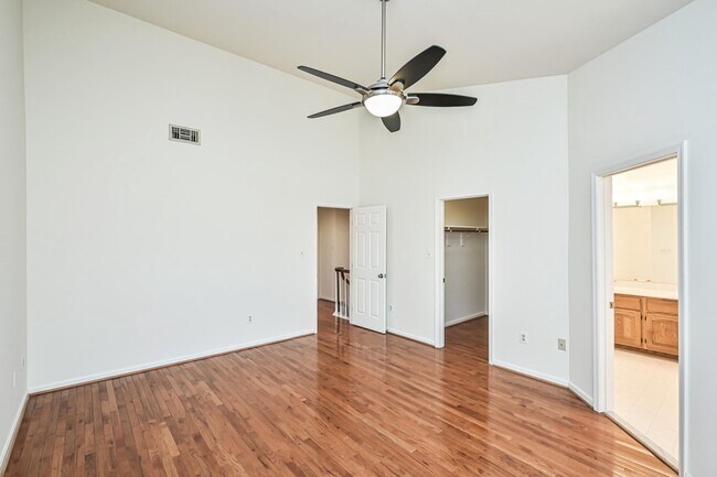 Building Photo - 2143 Wolftrap Ct