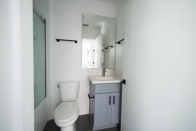 Building Photo - Fair Ave