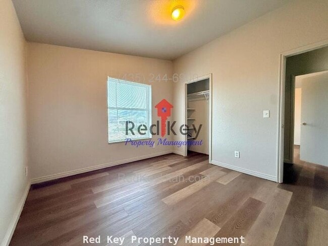 Building Photo - S. Main St. Single Family Home