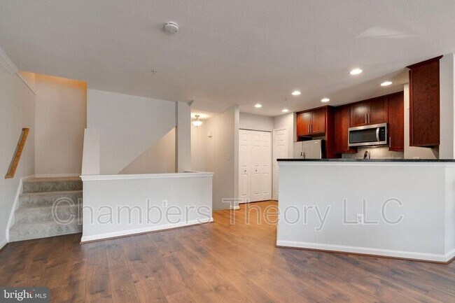 Building Photo - 12813 Fair Briar Ln