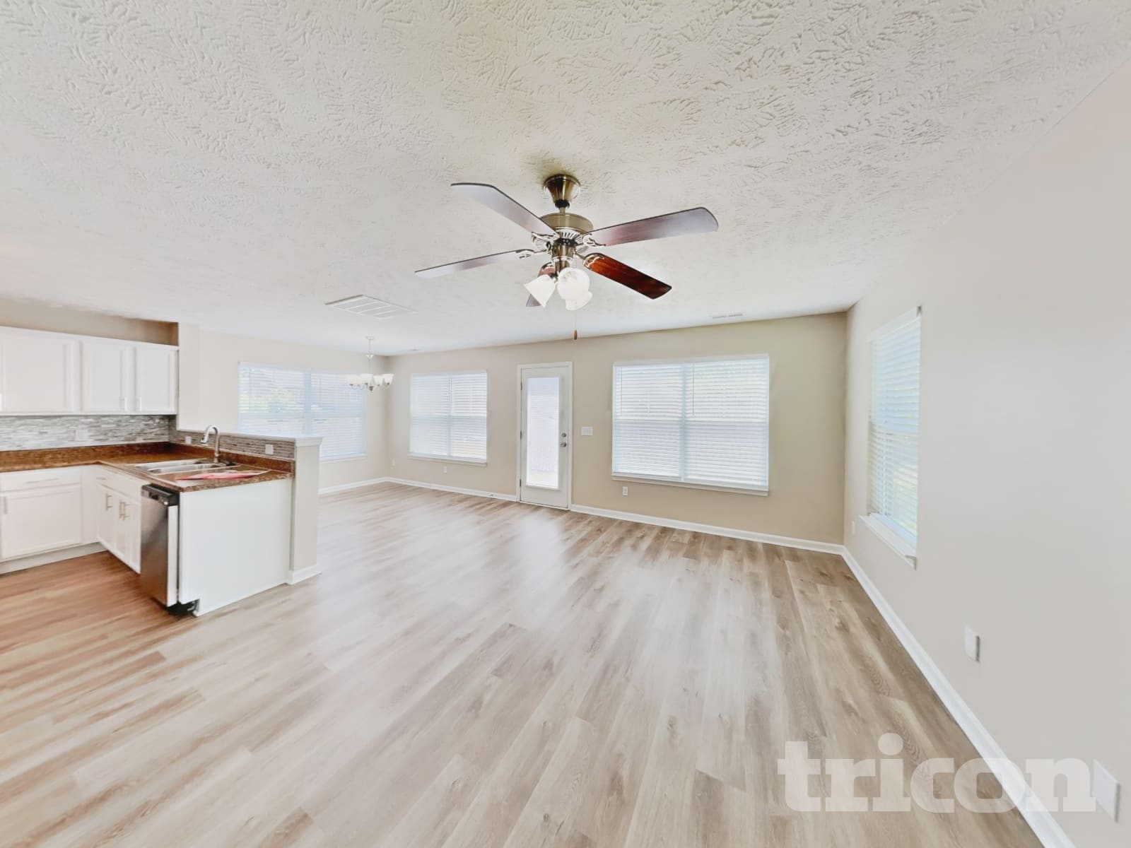 Building Photo - 705 Griggs Pl