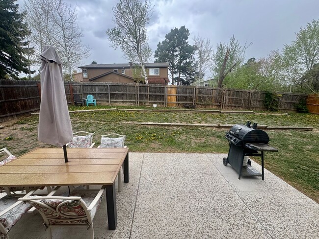 Building Photo - 3 bedroom/2 bath Centrally Located home in...