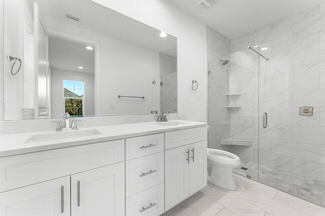 Building Photo - 117 Roundwood Dr