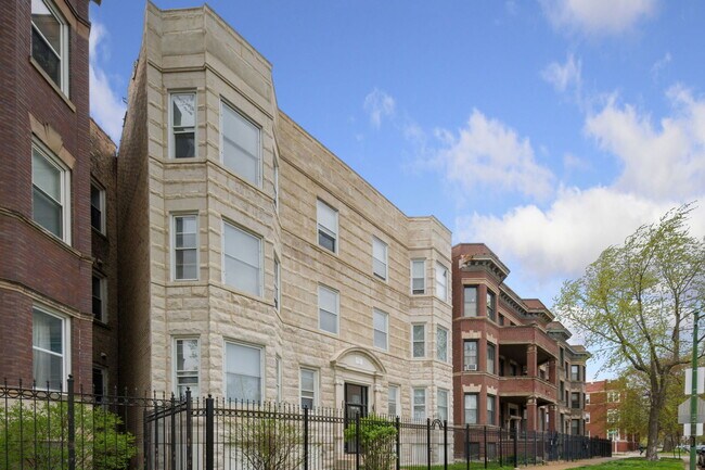 Primary Photo - 6112 S Ingleside Ave