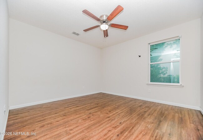 Building Photo - 577 Porta Rosa Circle