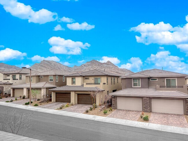 Building Photo - 11655 Redwood Mountain Ave