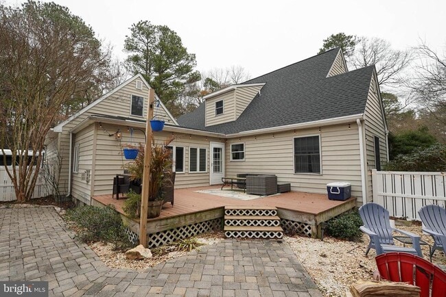 Building Photo - 3727 Village Trail