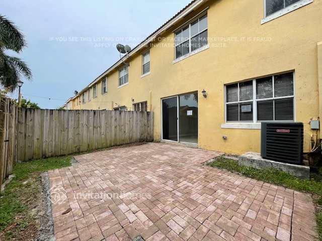 Building Photo - 877 SW 149th Ct