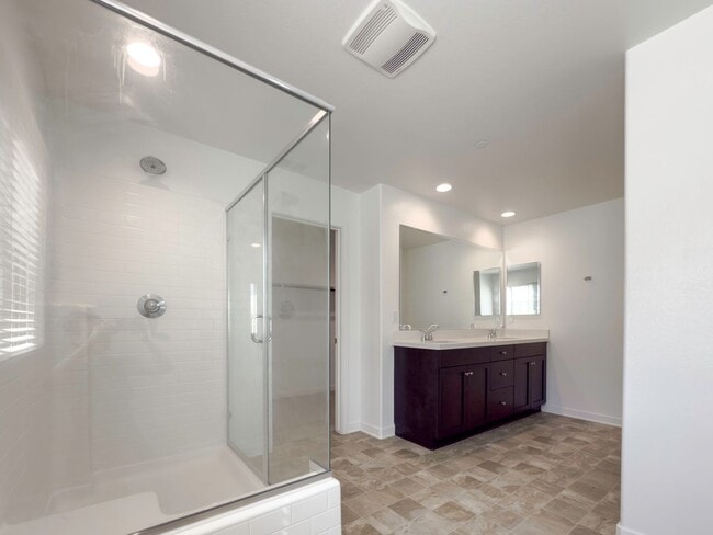 Building Photo - Newer Construction, Exquisite 4 Bedroom + ...