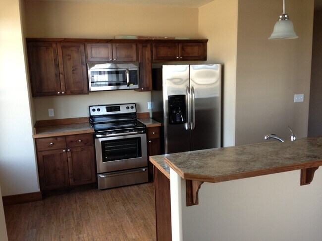 Building Photo - 2886 Overlook Blvd