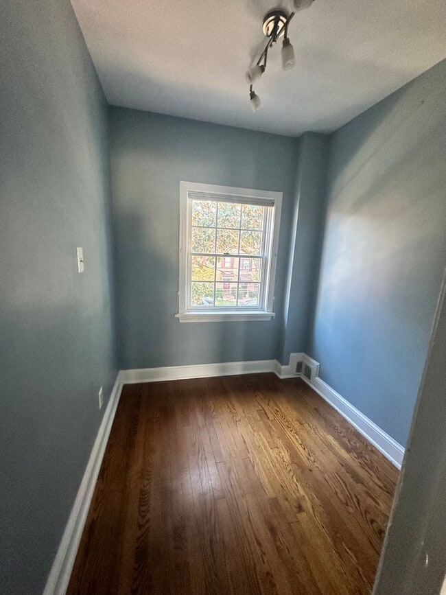 Building Photo - 1220 Portner Rd