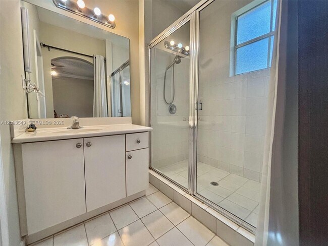 Building Photo - 2307 Anchor Ct