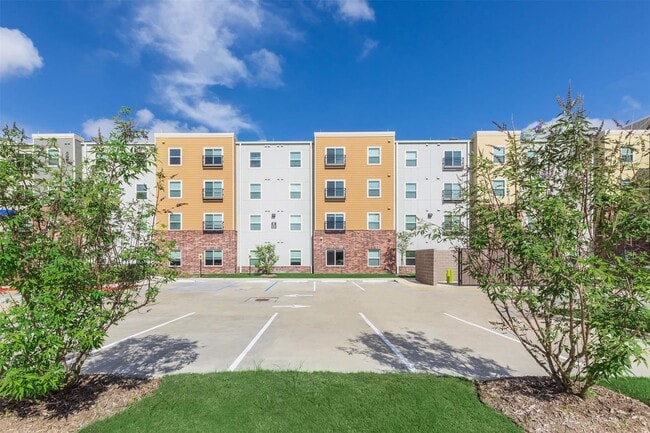 Building Photo - 11777 Nicholson Dr