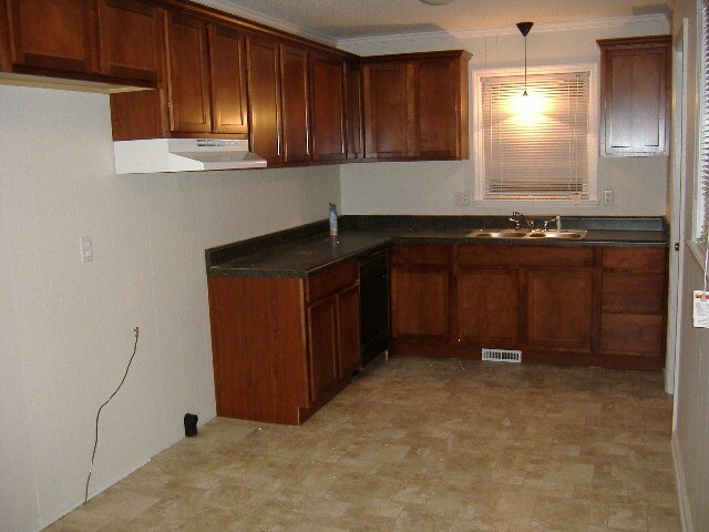 Building Photo - 107 Avondale Rd