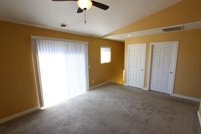 Building Photo - 3250 S Litzler Dr