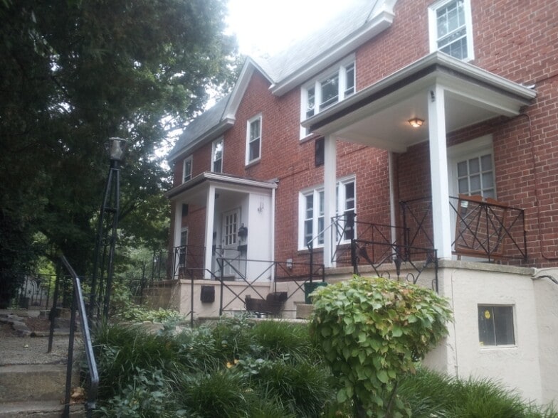 Building Photo - 7314 Devon St