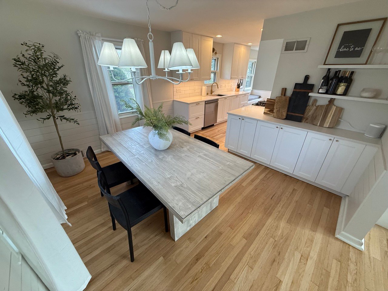 Building Photo - 5350 N Navajo Ave